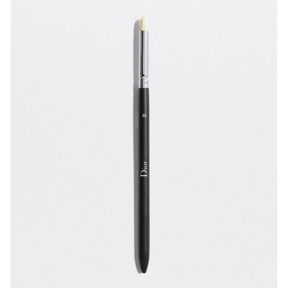 Dior Backstage Small Eyeshadow Blending Brush N° 22