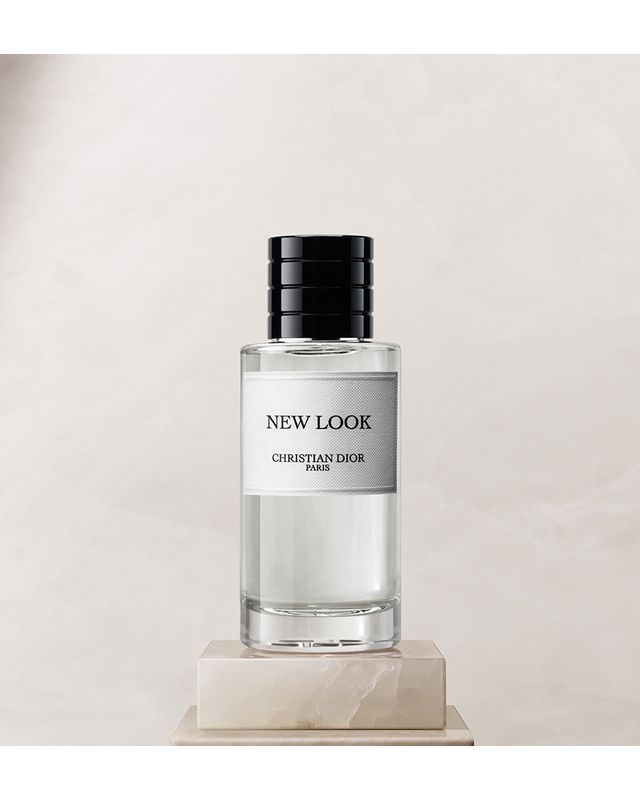 好きに New DIOR | âmbar e aldeído de notas com Parfum de Eau Look: 香水(女性用)