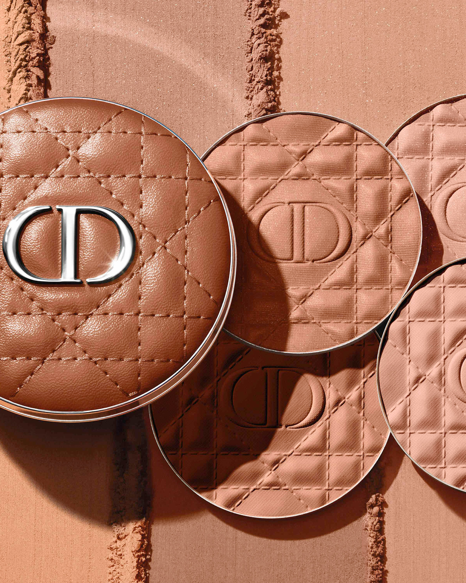 Forever Nude Bronze: pó bronzeador luminosidade natural ou